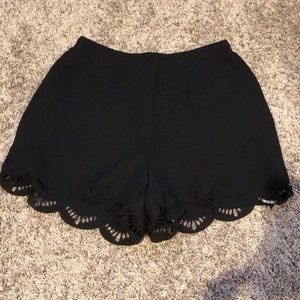Lauren Conrad Black Scalloped Shorts. Size XS.